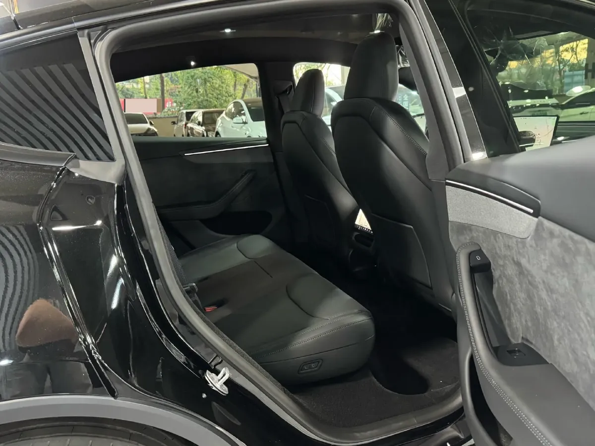 2026 Tesla Model Y BEV,autocango,china used car exporter,china ev exporter,chinese used car exporter,chinese used ev exporter