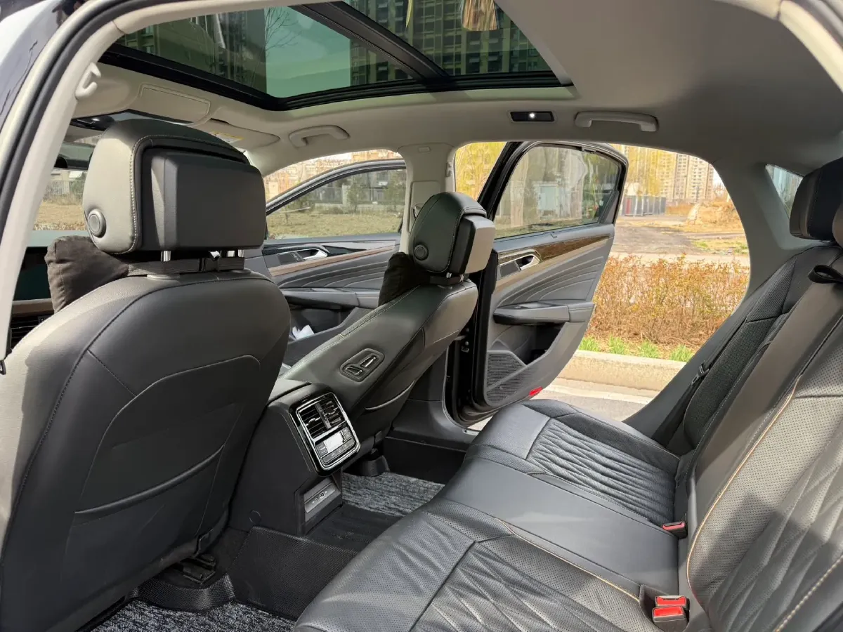 2019 Volvo V40 1.5T 152HP L4 6AT,autocango,china used car exporter,china ev exporter,chinese used car exporter,chinese used ev exporter