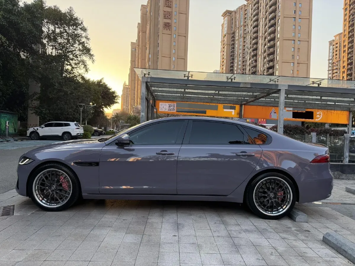 2023 Jaguar XFL 2.0T 250HP L4 8AT,autocango,china used car exporter,china ev exporter,chinese used car exporter,chinese used ev exporter