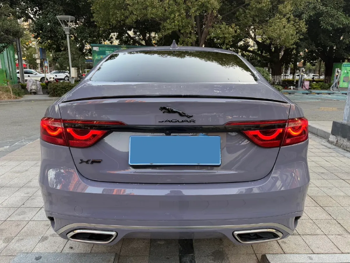 2023 Jaguar XFL 2.0T 250HP L4 8AT,autocango,china used car exporter,china ev exporter,chinese used car exporter,chinese used ev exporter