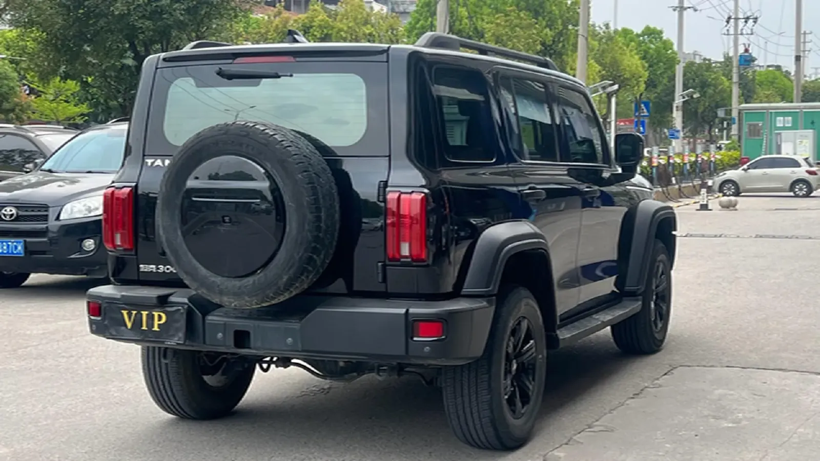 2021 Tank 300 2.0T 227HP L4 8AT,autocango,china used car exporter,china ev exporter,chinese used car exporter,chinese used ev exporter