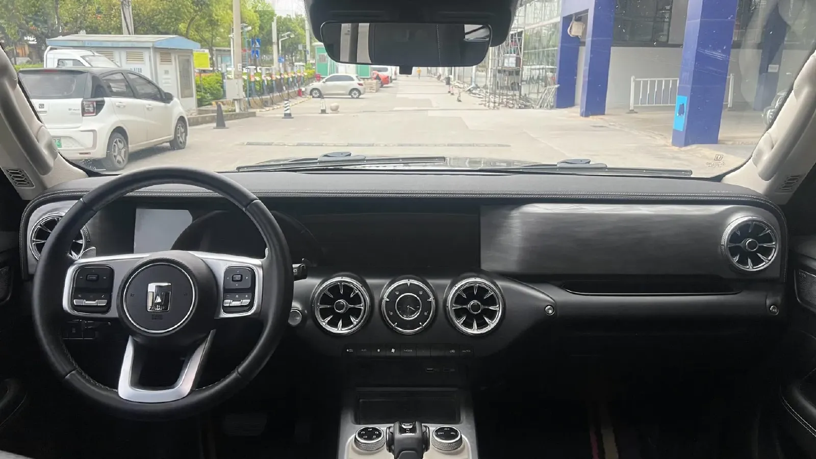 2021 Tank 300 2.0T 227HP L4 8AT,autocango,china used car exporter,china ev exporter,chinese used car exporter,chinese used ev exporter