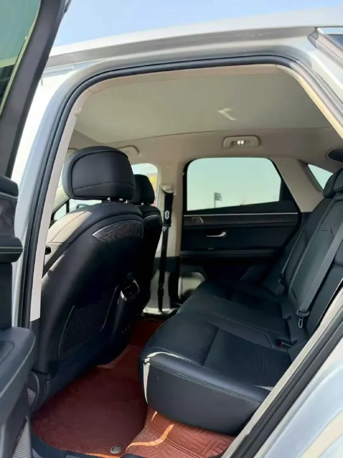 2022 Isuzu Mu-X 2.0T 220HP L4 8AT,autocango,china used car exporter,china ev exporter,chinese used car exporter,chinese used ev exporter