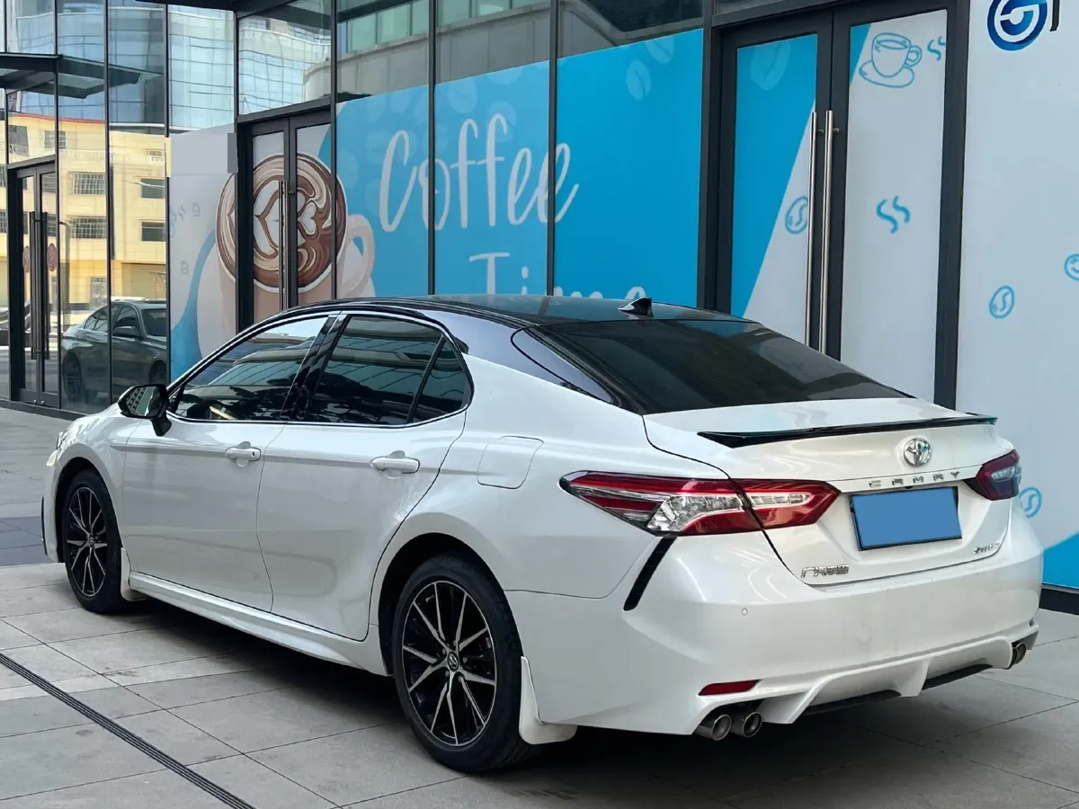 2021 Toyota Camry 2.5L 209HP L4 8AT,autocango,china used car exporter,china ev exporter,chinese used car exporter,chinese used ev exporter