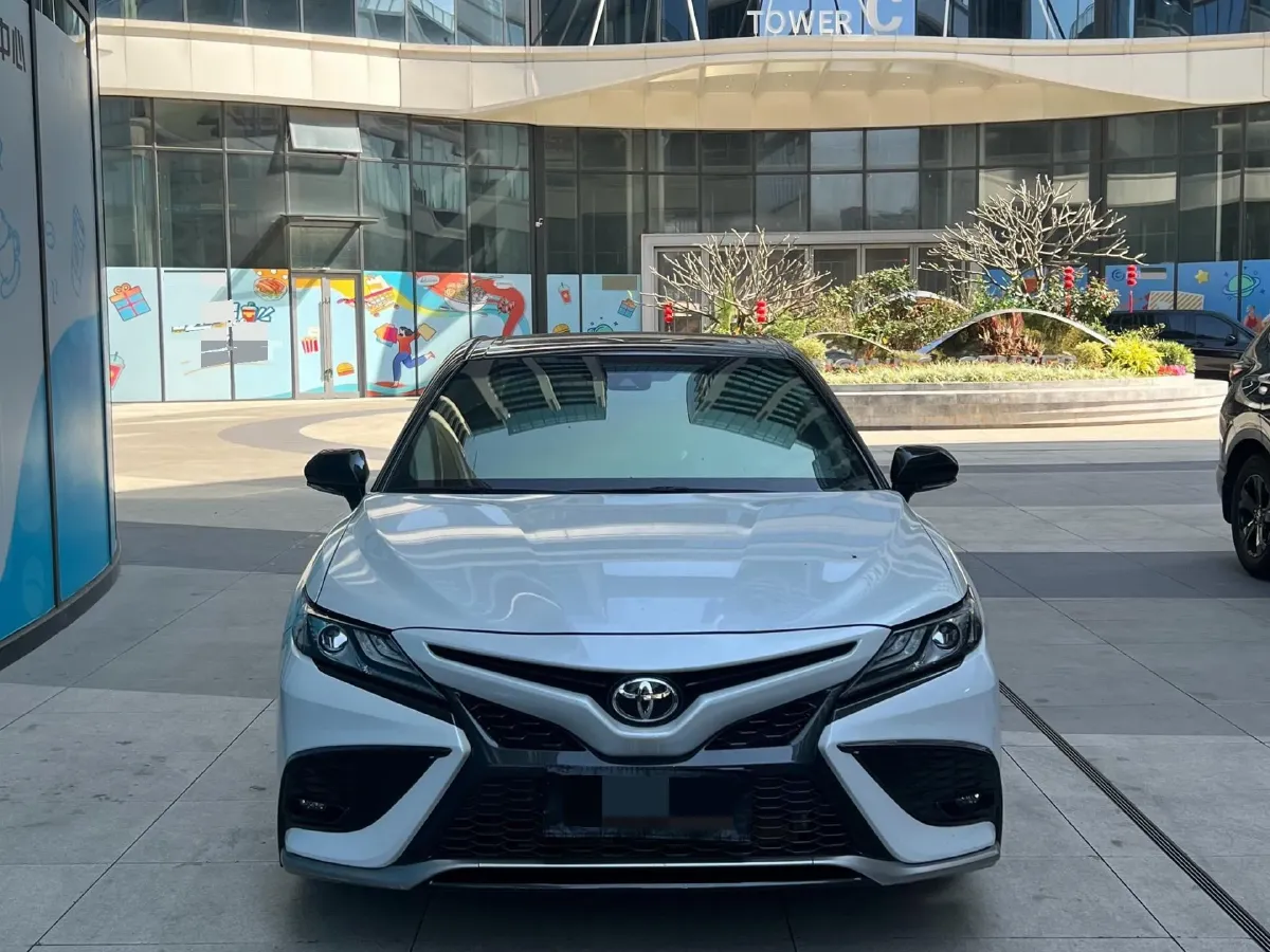 2021 Toyota Camry 2.5L 209HP L4 8AT,autocango,china used car exporter,china ev exporter,chinese used car exporter,chinese used ev exporter
