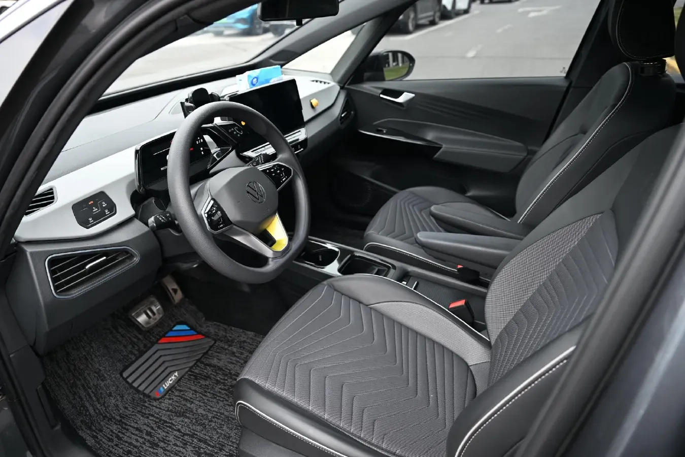 2023 Volkswagen ID.3 BEV 52.8KWH,autocango,china used car exporter,china ev exporter,chinese used car exporter,chinese used ev exporter