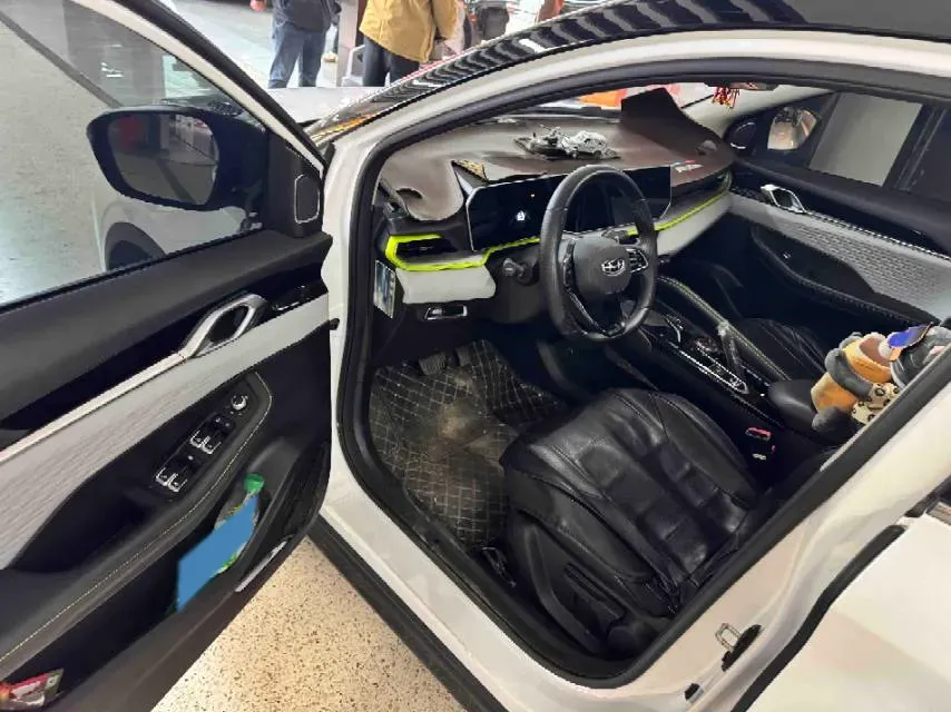 2022 Geely Coolray 1.5T 181HP L4 7DCT,autocango,china used car exporter,china ev exporter,chinese used car exporter,chinese used ev exporter