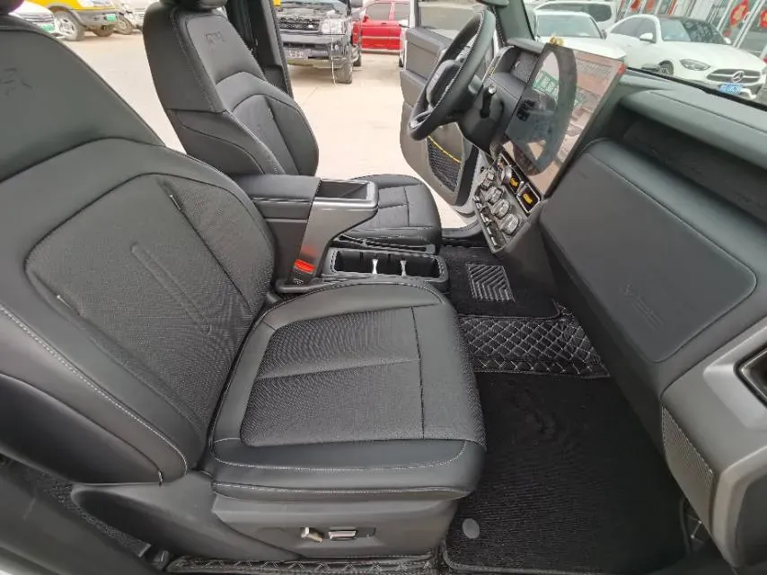 2025 Yufeng Auto Golden Warehouse BEV,autocango,china used car exporter,china ev exporter,chinese used car exporter,chinese used ev exporter