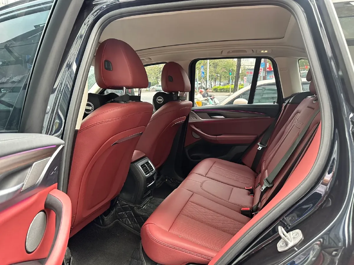 2022 BMW X3 2.0T 252HP L4 8AT,autocango,china used car exporter,china ev exporter,chinese used car exporter,chinese used ev exporter