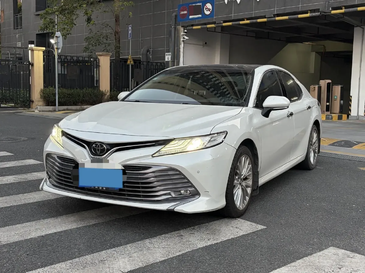 2018 Toyota Camry 2.5L 209HP L4 8AT,autocango,china used car exporter,china ev exporter,chinese used car exporter,chinese used ev exporter