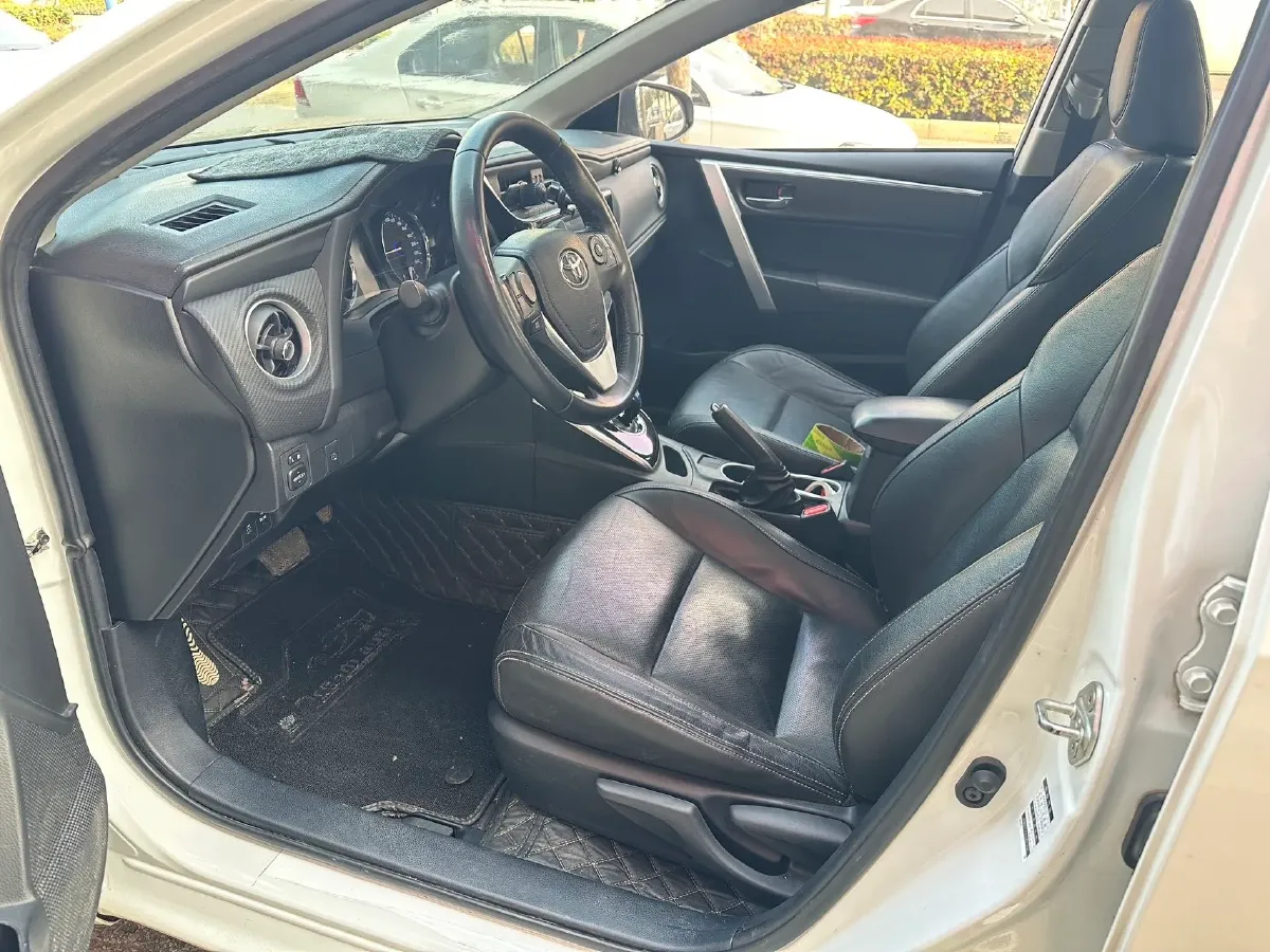 2019 Toyota Camry 2.5L 209HP L4 8AT,autocango,china used car exporter,china ev exporter,chinese used car exporter,chinese used ev exporter