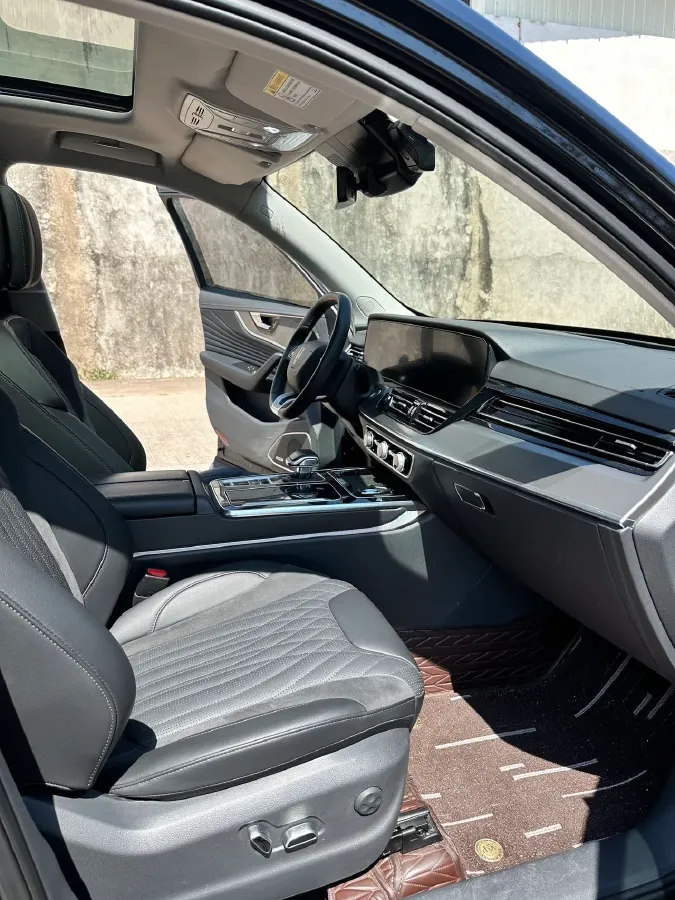 2023 HongQi HS5 2.0T 252HP L4 8AT,autocango,china used car exporter,china ev exporter,chinese used car exporter,chinese used ev exporter