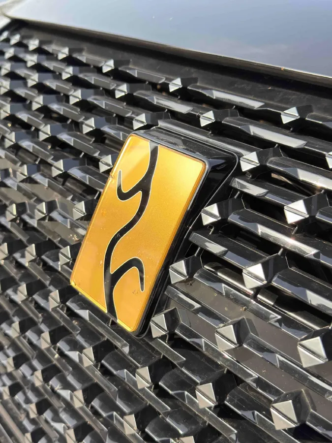 2025 YangWang U8 L REEV 272HP REEV,autocango,china used car exporter,china ev exporter,chinese used car exporter,chinese used ev exporter