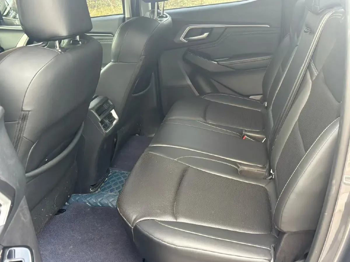 2021 Isuzu D-MAX 1.9T 163HP L4 6AT,autocango,china used car exporter,china ev exporter,chinese used car exporter,chinese used ev exporter