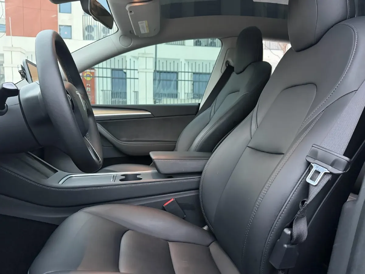 2022 Tesla Model Y BEV 60KWH,autocango,china used car exporter,china ev exporter,chinese used car exporter,chinese used ev exporter