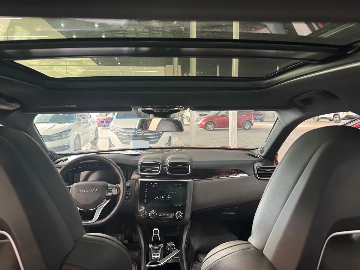 2019 Qoros 5 1.6T 197HP L4 7DCT,autocango,china used car exporter,china ev exporter,chinese used car exporter,chinese used ev exporter