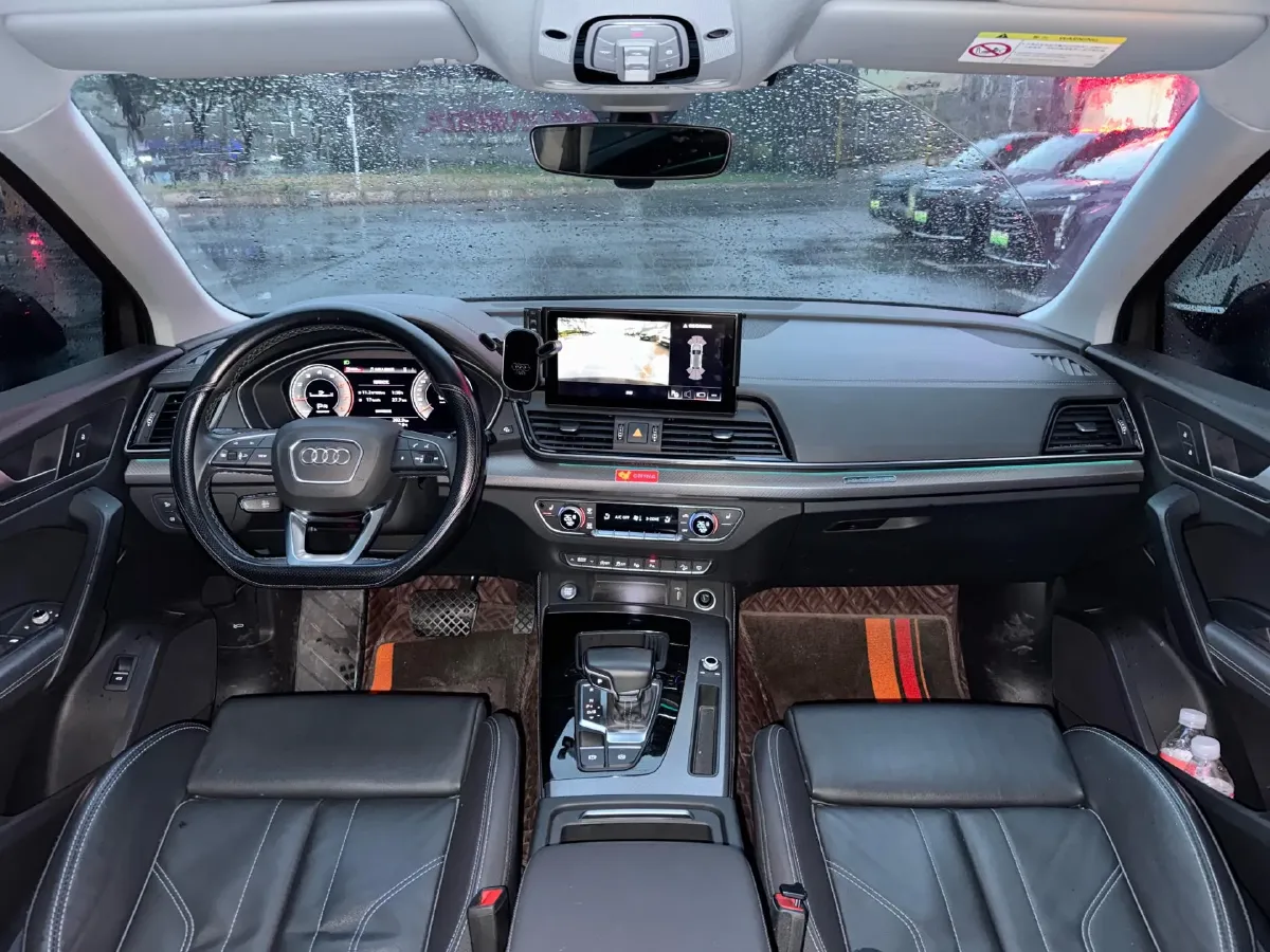 2022 Audi Q5L 2.0T 190HP L4 7DCT,autocango,china used car exporter,china ev exporter,chinese used car exporter,chinese used ev exporter