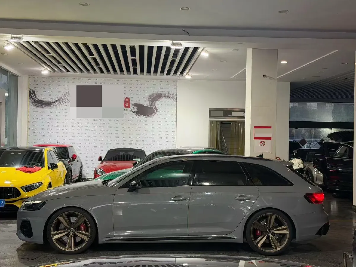 2021 Audi RS 4 2.9T 450HP V6 8AT,autocango,china used car exporter,china ev exporter,chinese used car exporter,chinese used ev exporter