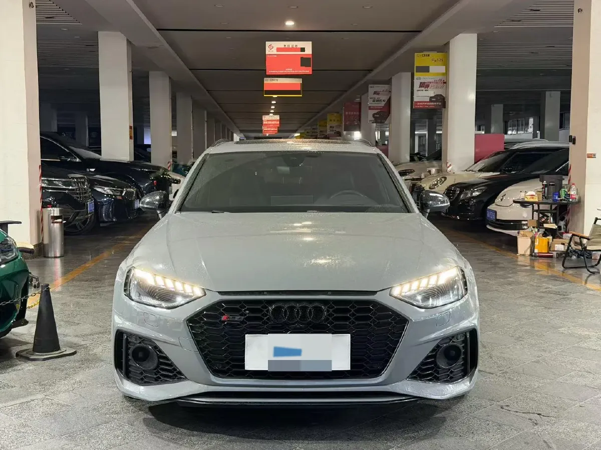 2021 Audi RS 4 2.9T 450HP V6 8AT,autocango,china used car exporter,china ev exporter,chinese used car exporter,chinese used ev exporter