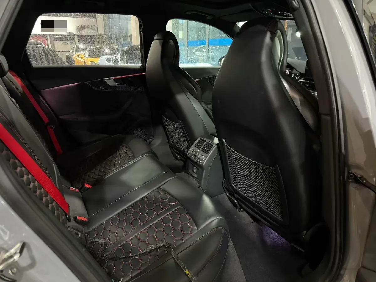 2021 Audi RS 4 2.9T 450HP V6 8AT,autocango,china used car exporter,china ev exporter,chinese used car exporter,chinese used ev exporter