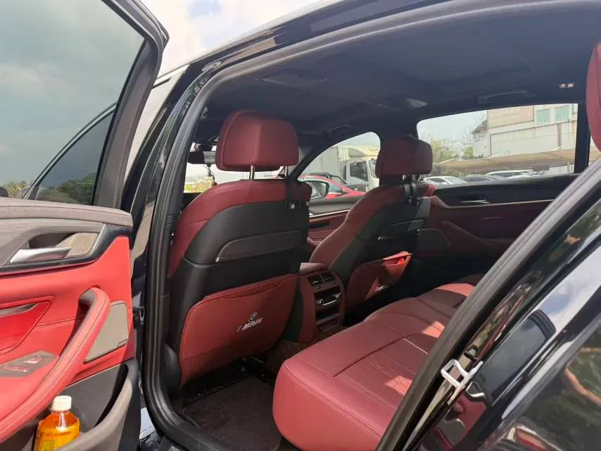 2023 BMW 5 Series 2.0T 245HP L4 8AT,autocango,china used car exporter,china ev exporter,chinese used car exporter,chinese used ev exporter