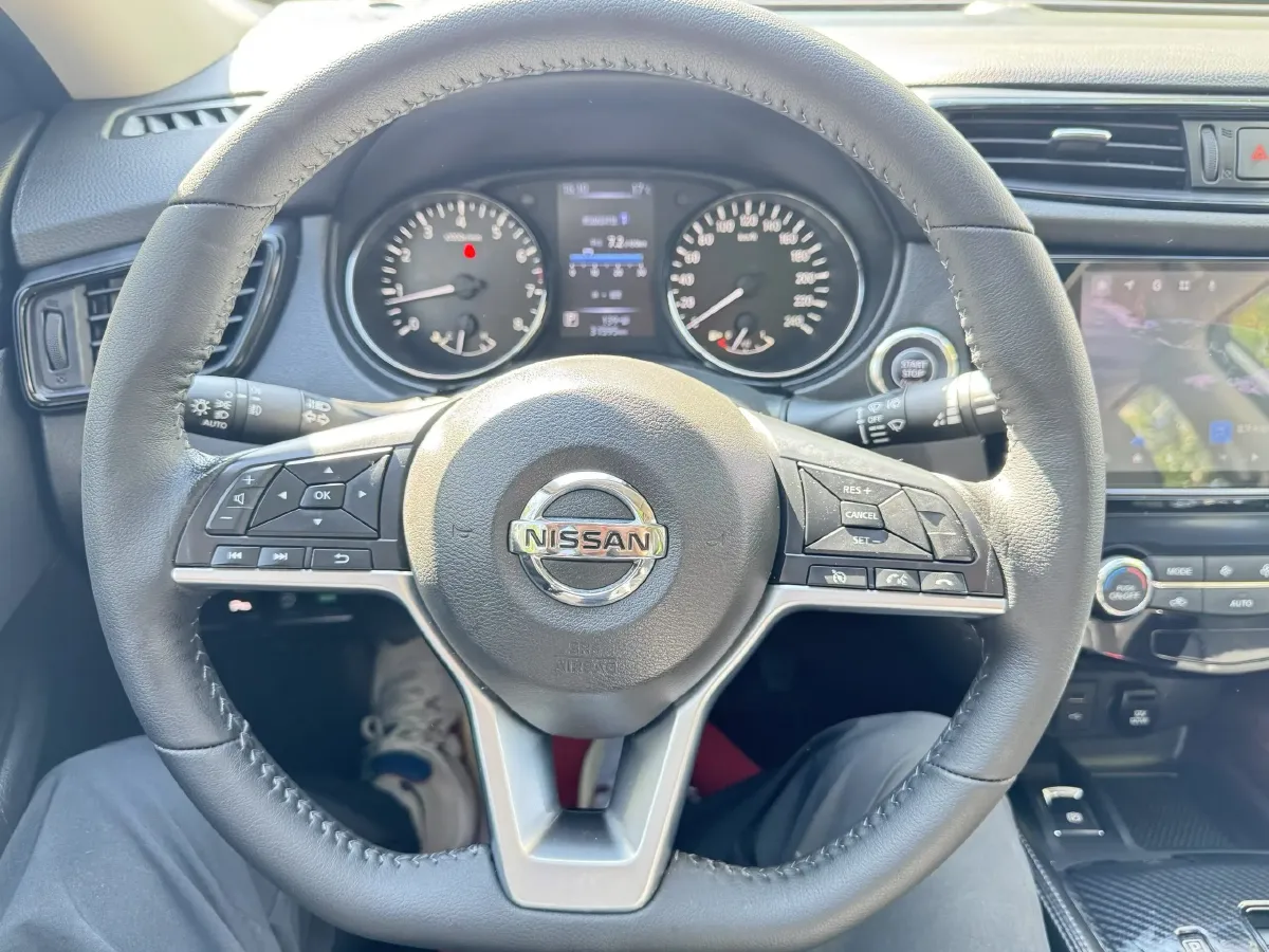 2021 Nissan X-Trail 2.0L 151HP L4 CVT,autocango,china used car exporter,china ev exporter,chinese used car exporter,chinese used ev exporter