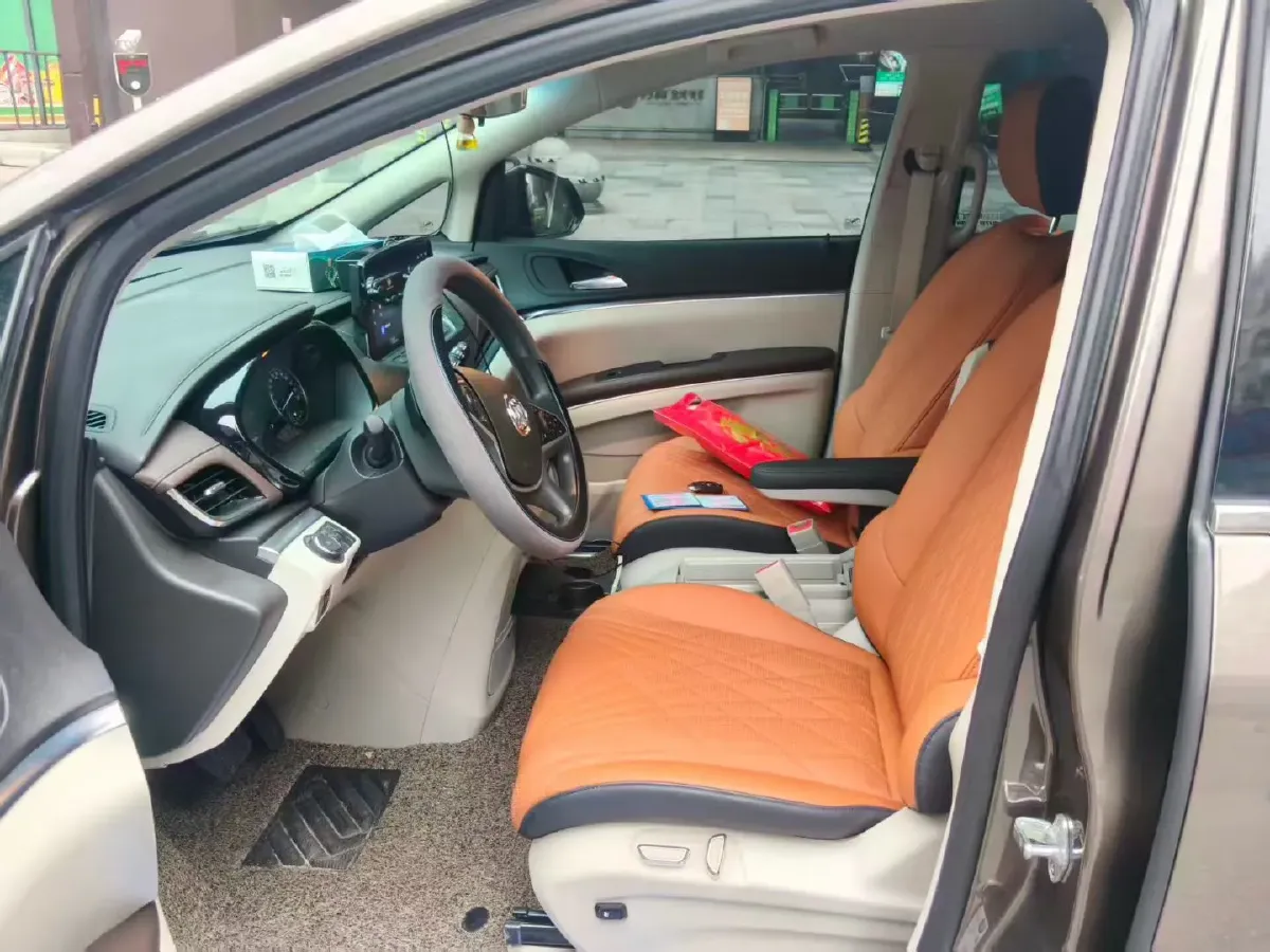 2023 Buick GL8 2.0T 237HP L4 9AT,autocango,china used car exporter,china ev exporter,chinese used car exporter,chinese used ev exporter