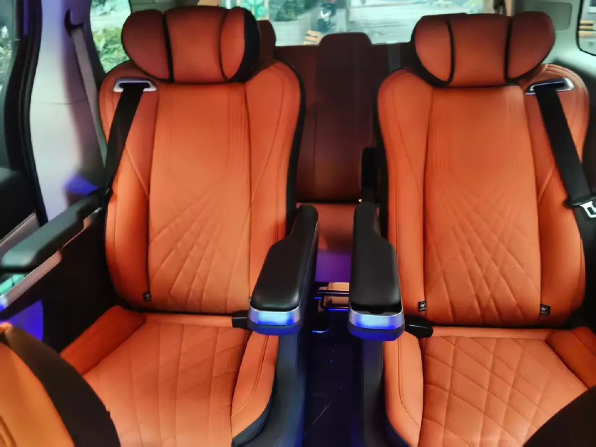 2023 Buick GL8 2.0T 237HP L4 9AT,autocango,china used car exporter,china ev exporter,chinese used car exporter,chinese used ev exporter