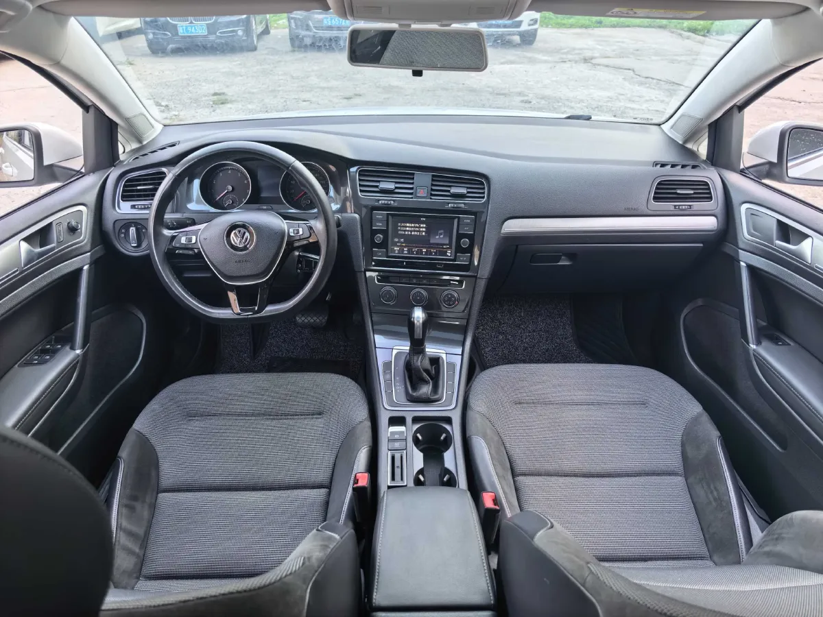 2018 Volkswagen Golf 1.4T 131HP L4 7DCT,autocango,china used car exporter,china ev exporter,chinese used car exporter,chinese used ev exporter