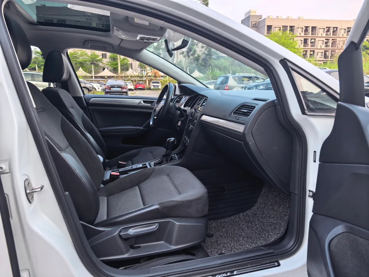 2018 Volkswagen Golf 1.4T 131HP L4 7DCT,autocango,china used car exporter,china ev exporter,chinese used car exporter,chinese used ev exporter