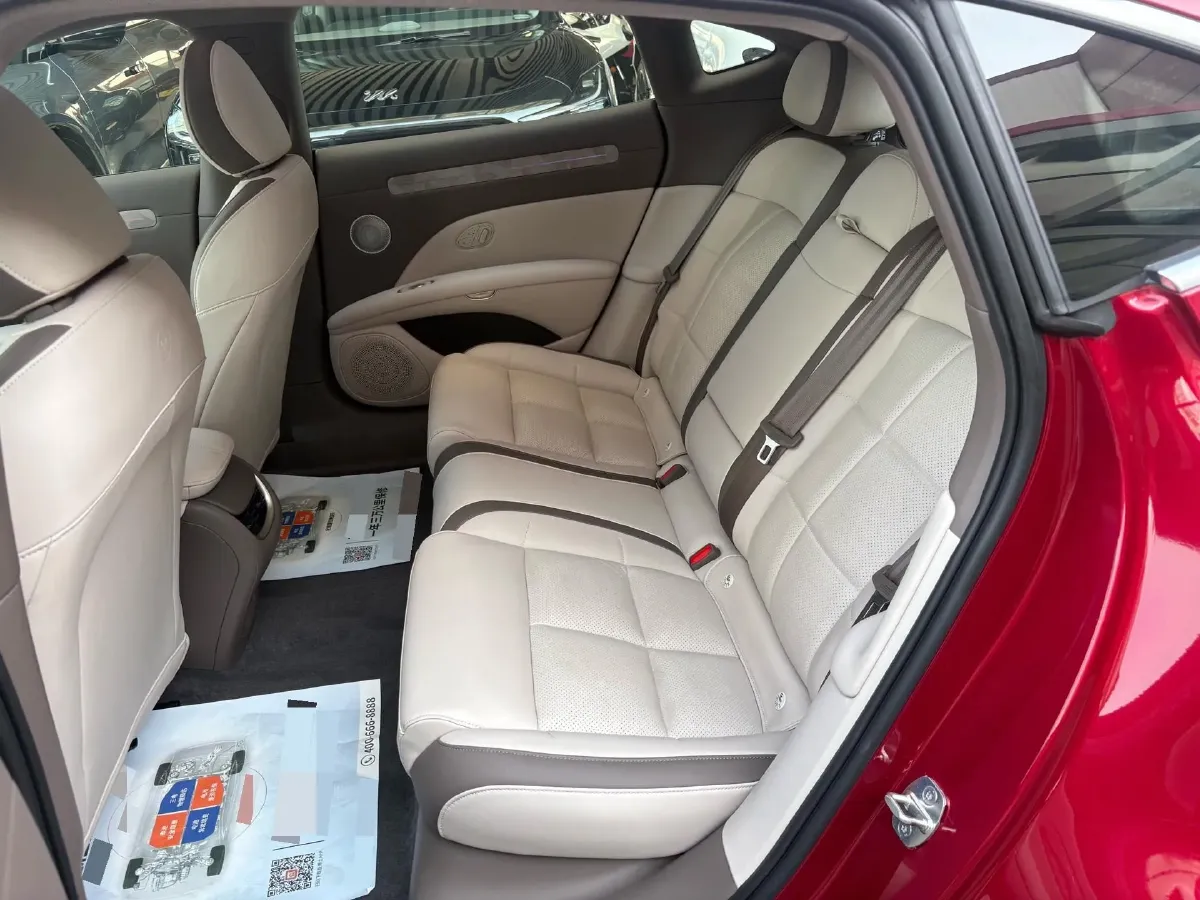 2025 IM L6 BEV,autocango,china used car exporter,china ev exporter,chinese used car exporter,chinese used ev exporter