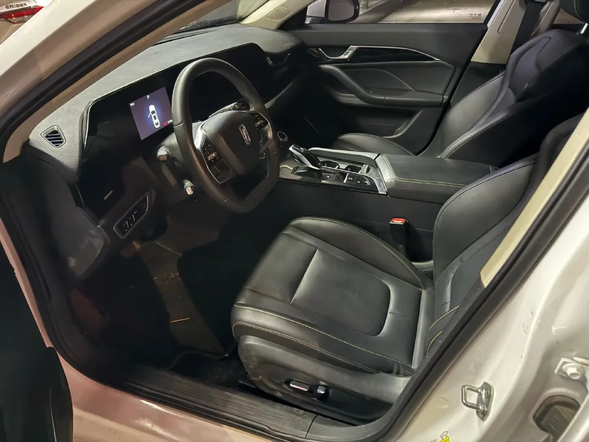 2023 Bestune B70 1.5T 169HP L4 7DCT,autocango,china used car exporter,china ev exporter,chinese used car exporter,chinese used ev exporter