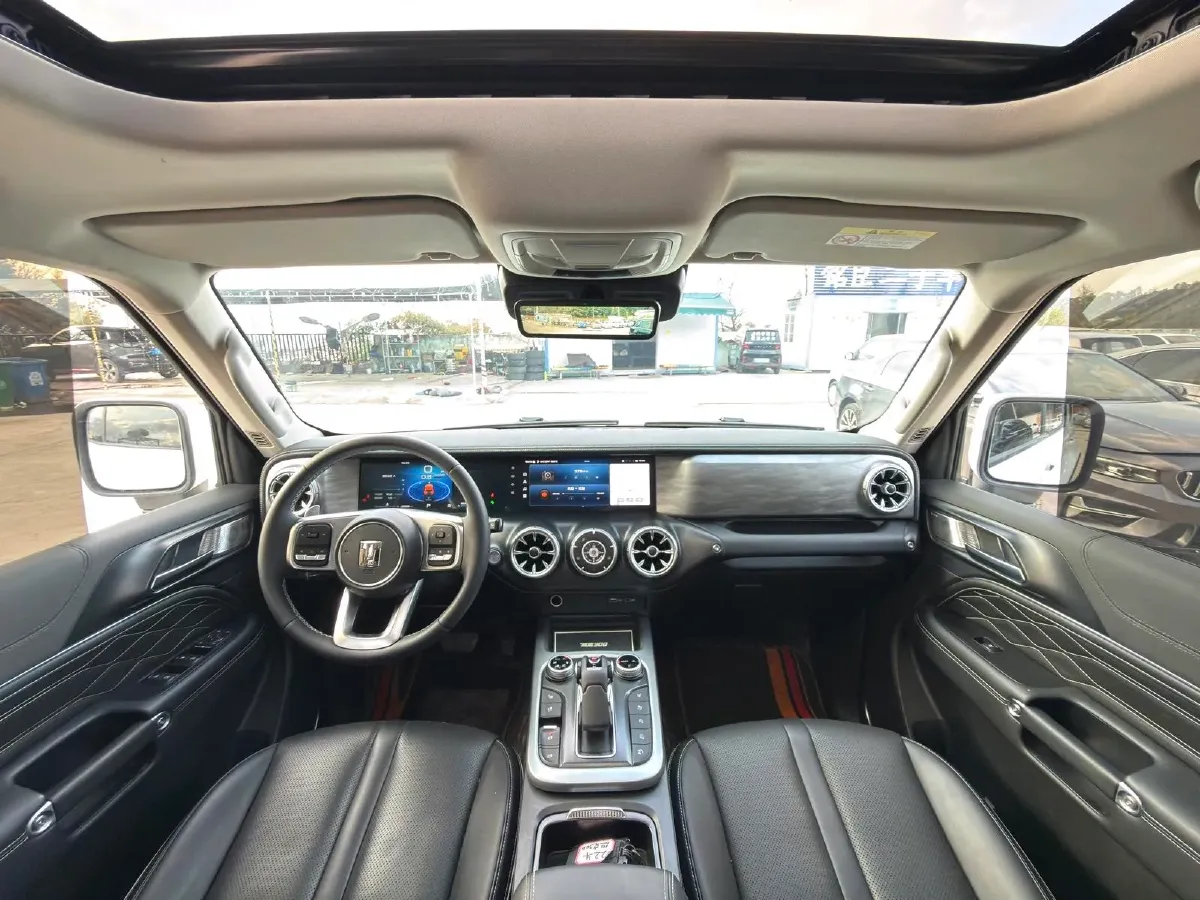 2021 Tank 300 2.0T 227HP L4 8AT,autocango,china used car exporter,china ev exporter,chinese used car exporter,chinese used ev exporter