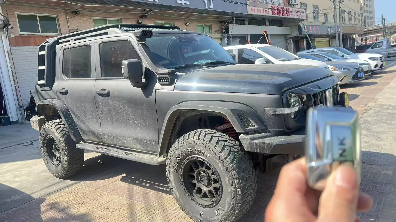 2021 Tank 300 2.0T 227HP L4 8AT,autocango,china used car exporter,china ev exporter,chinese used car exporter,chinese used ev exporter