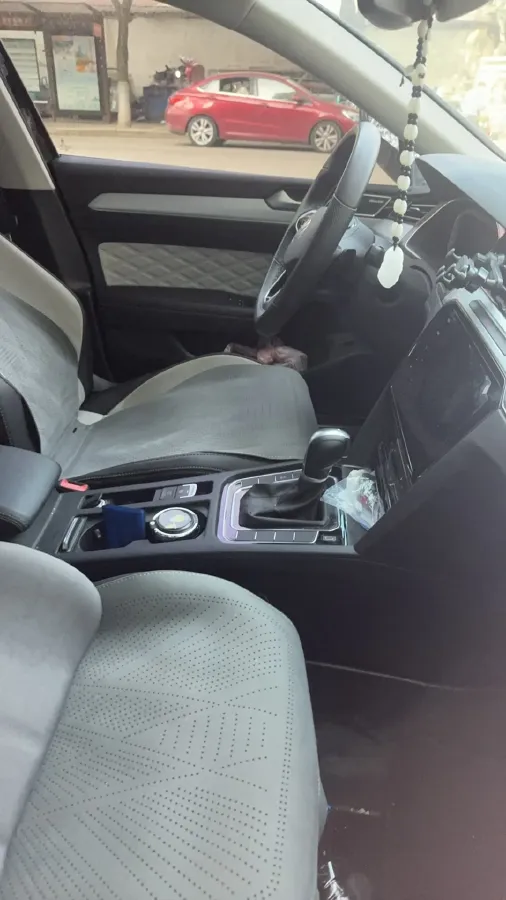 2023 Volkswagen Magotan 2.0T 186HP L4 7DCT,autocango,china used car exporter,china ev exporter,chinese used car exporter,chinese used ev exporter