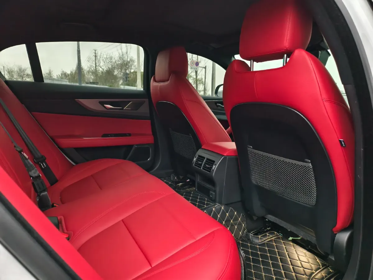 2024 Jaguar XEL 2.0T 250HP L4 8AT,autocango,china used car exporter,china ev exporter,chinese used car exporter,chinese used ev exporter