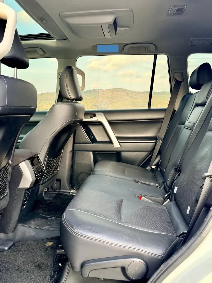 2018 Mercedes-Benz E Class 2.0T 184HP L4 9AT,autocango,china used car exporter,china ev exporter,chinese used car exporter,chinese used ev exporter