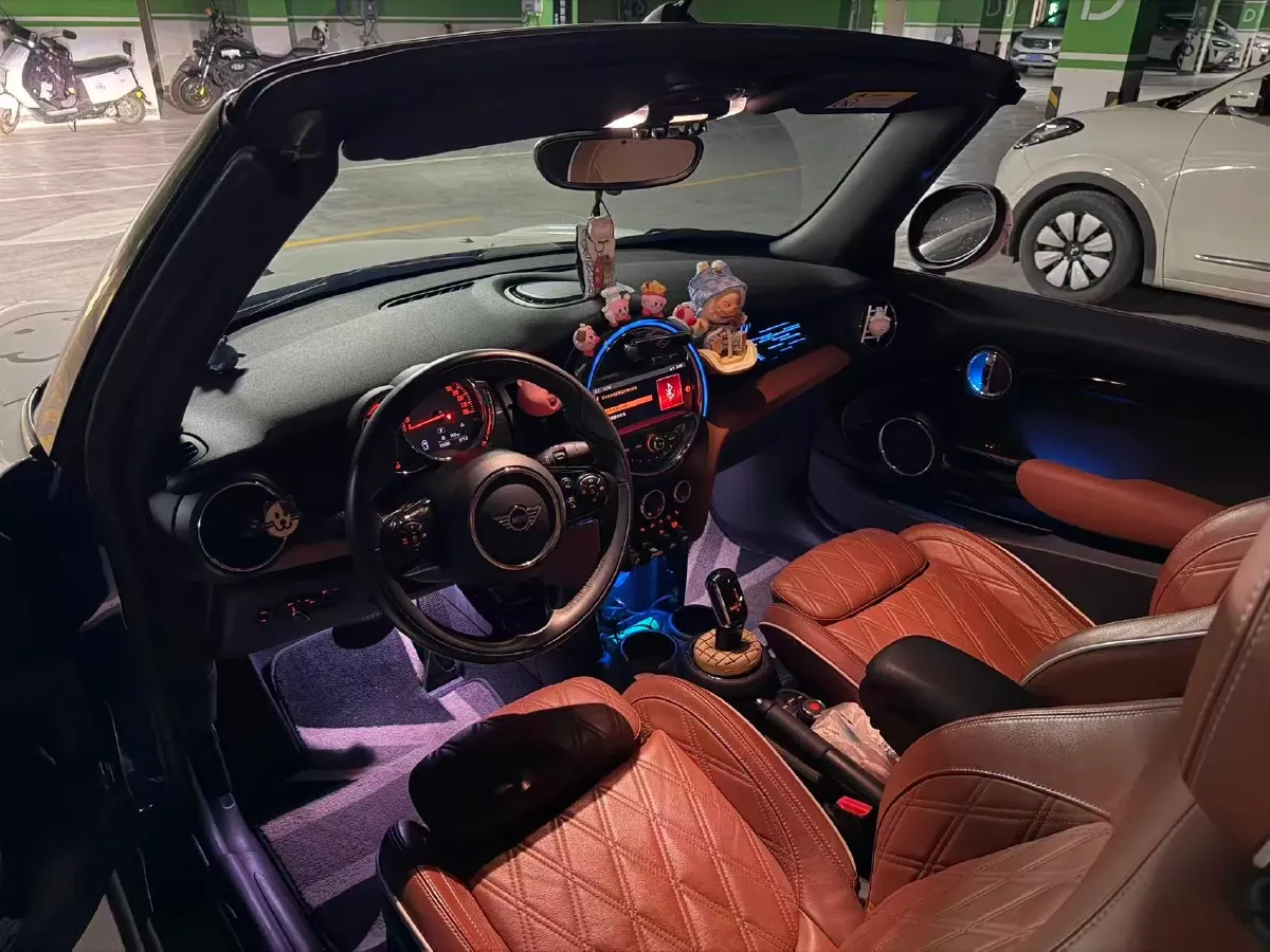 2020 MINI MINI 1.5T 136HP L3 7DCT,autocango,china used car exporter,china ev exporter,chinese used car exporter,chinese used ev exporter