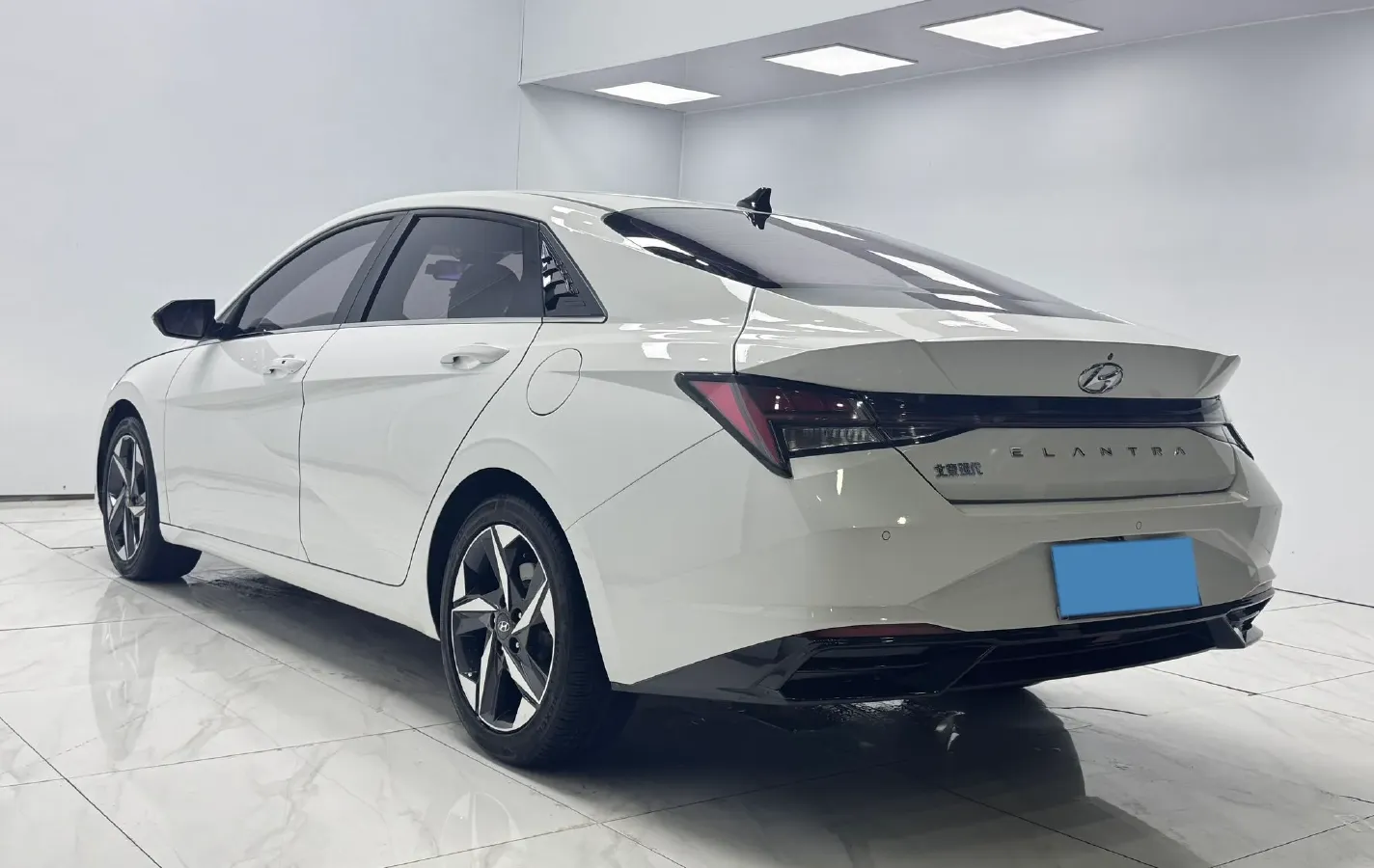 2021 Hyundai Elantra 1.5L 115HP L4 CVT,autocango,china used car exporter,china ev exporter,chinese used car exporter,chinese used ev exporter