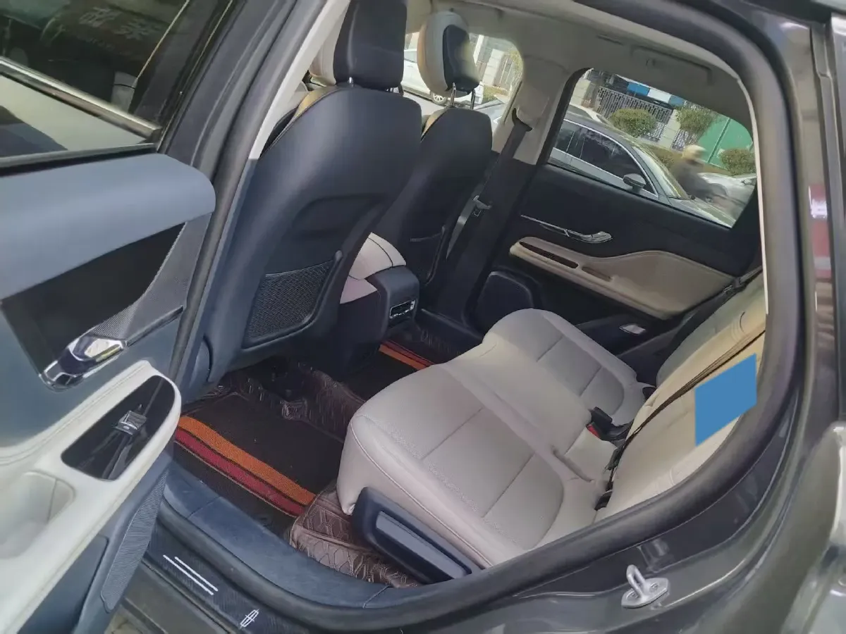 2024 Lincoln Corsair 2.0T 261HP L4 8AT,autocango,china used car exporter,china ev exporter,chinese used car exporter,chinese used ev exporter