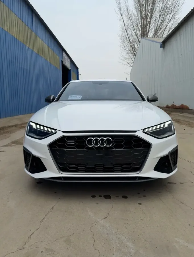 2023 Audi A4L 2.0T 190HP L4 7DCT,autocango,china used car exporter,china ev exporter,chinese used car exporter,chinese used ev exporter