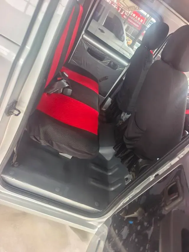 2021 WuLing RongGuang Mini Truck 1.5L 99HP L4 5MT,autocango,china used car exporter,china ev exporter,chinese used car exporter,chinese used ev exporter