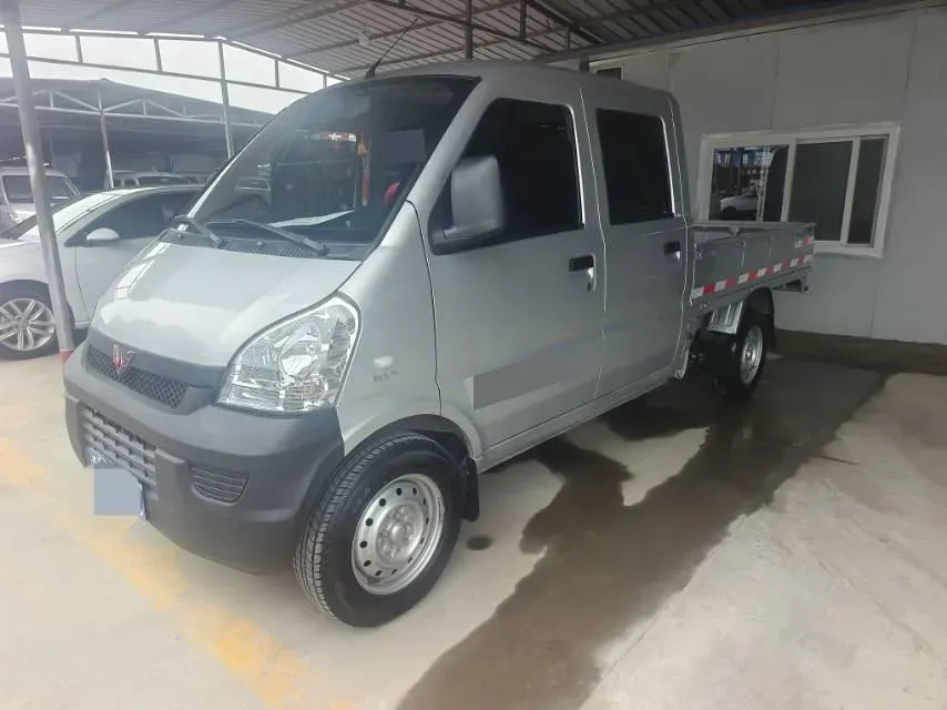 2021 WuLing RongGuang Mini Truck 1.5L 99HP L4 5MT,autocango,china used car exporter,china ev exporter,chinese used car exporter,chinese used ev exporter