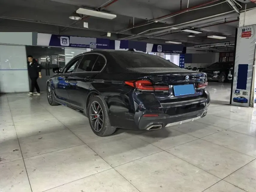 2022 BMW 5 Series 2.0T 184HP L4 8AT,autocango,china used car exporter,china ev exporter,chinese used car exporter,chinese used ev exporter
