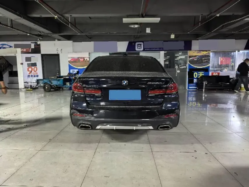 2022 BMW 5 Series 2.0T 184HP L4 8AT,autocango,china used car exporter,china ev exporter,chinese used car exporter,chinese used ev exporter
