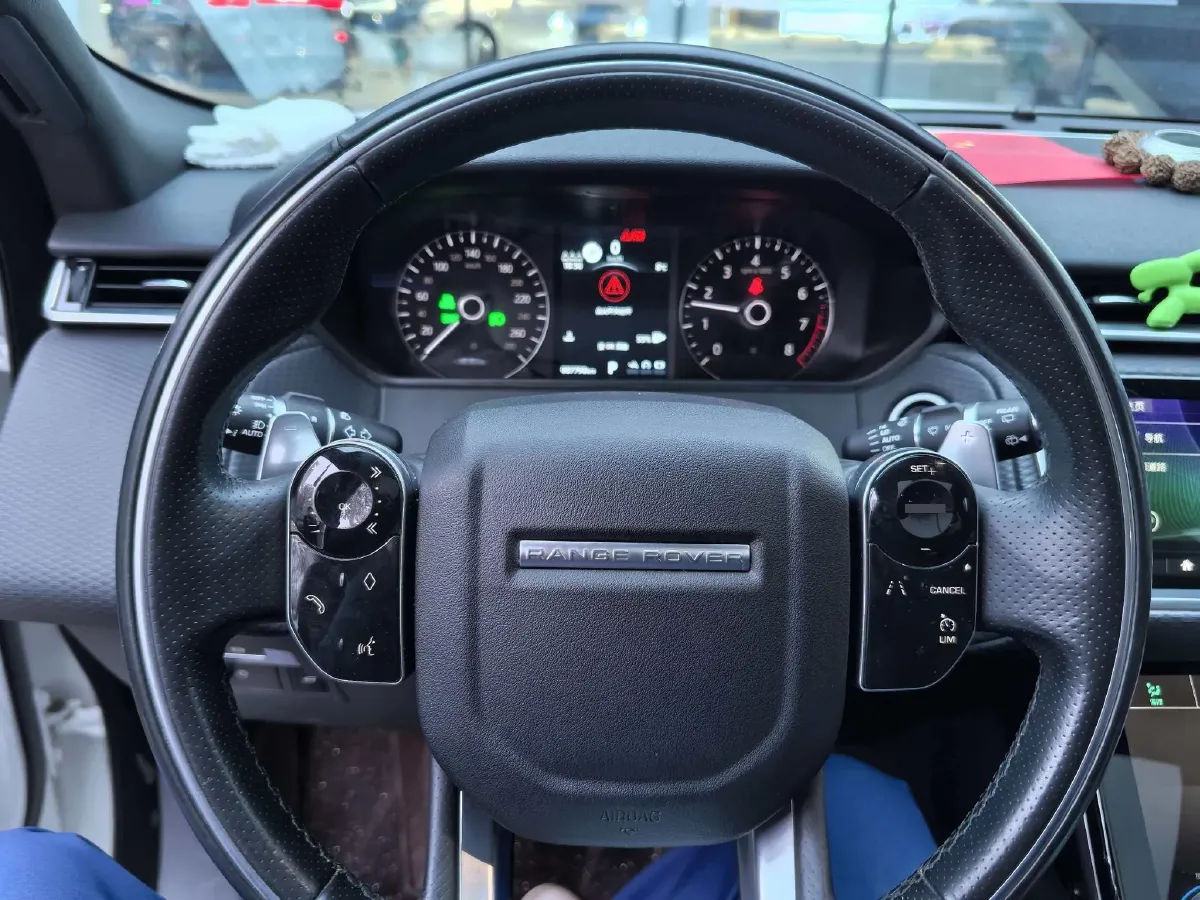 2020 Land Rover Range Rover Velar 2.0T 250HP L4 8AT,autocango,china used car exporter,china ev exporter,chinese used car exporter,chinese used ev exporter