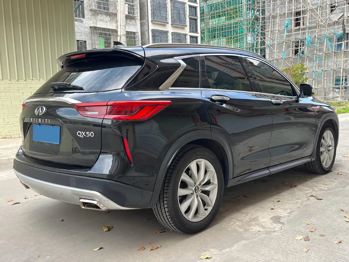 2018 Jeep Grand Commander 2.0T 265HP L4 9AT,autocango,china used car exporter,china ev exporter,chinese used car exporter,chinese used ev exporter