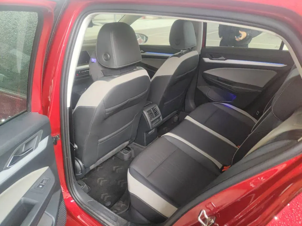 2021 Volkswagen Golf 1.2T 116HP L4 7DCT,autocango,china used car exporter,china ev exporter,chinese used car exporter,chinese used ev exporter