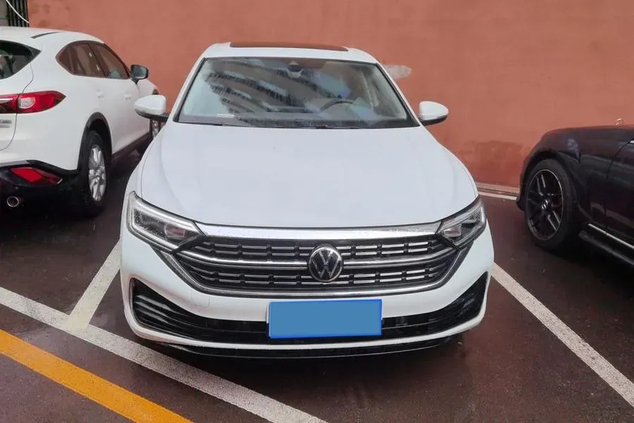 2023 Volkswagen Sagitar 1.5T 160HP L4 7DCT,autocango,china used car exporter,china ev exporter,chinese used car exporter,chinese used ev exporter