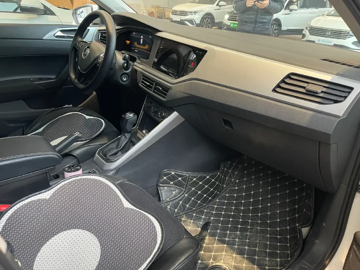 2023 Volkswagen Polo 1.5L 113HP L4 6AT,autocango,china used car exporter,china ev exporter,chinese used car exporter,chinese used ev exporter